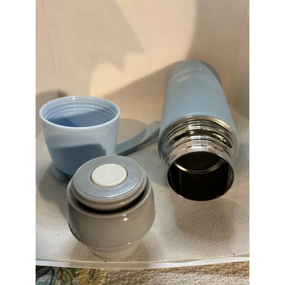 Disney Frozen II Thermos Bottle With Elsa Design and Cup Lid - Picture 3 of 6